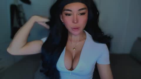 Snapshot of transnextdoor_ chatting on 9, 3, 2025 ALMIGHTY GODDESS VALENTINA online show from 9, 3, 2025