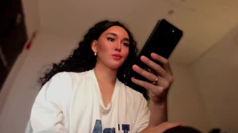 Snapshot of transnextdoor_ chatting on 25, 9, 2025 ALMIGHTY GODDESS VALENTINA online show from 25, 9, 2025