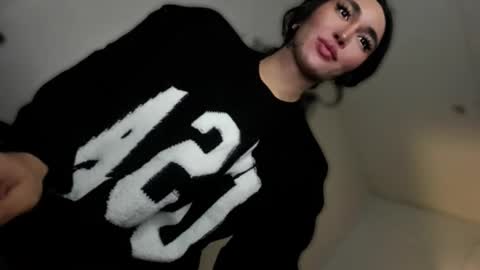 Snapshot of transnextdoor_ chatting on 3, 10, 2025 ALMIGHTY GODDESS VALENTINA online show from 3, 10, 2025