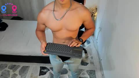 travis bakerr online show from 14, 11, 2025