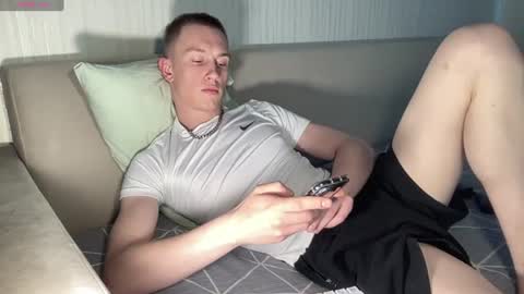 Snapshot of travis_gracile chatting on 3, 7, 2026 Travis online show from 3, 7, 2026