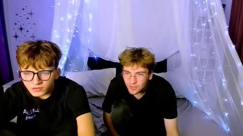 Travis online show from 19, 10, 2025