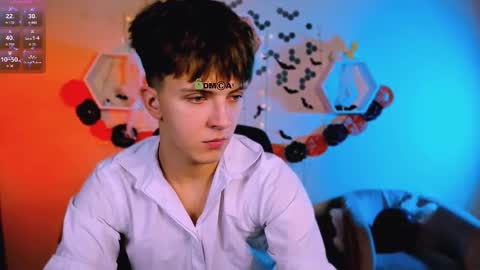 Travis online show from 2, 11, 2025