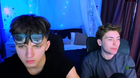 Travis online show from 13, 12, 2025