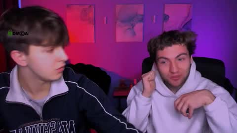 Travis online show from 8, 2, 2026