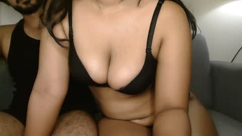 travisandnina online show from 29, 4, 2026