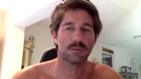 TravisKenn online show from 23, 9, 2025