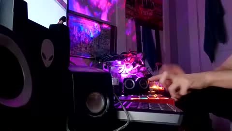 travism211 online show from 27, 11, 2025