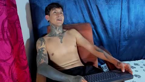 TRAV - INDEPENDENT MODEL online show from 18, 2, 2025