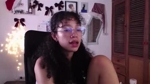 Emily online show from 12, 12, 2024