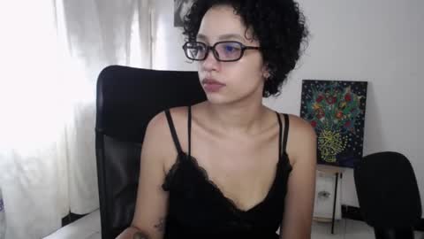Snapshot of treasuresz chatting on 30, 4, 2026 Emily online show from 30, 4, 2026