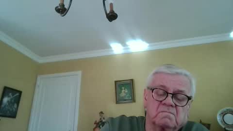 Snapshot of trekbeestje1 chatting on 7, 2, 2026 trekbeestje online show from 7, 2, 2026