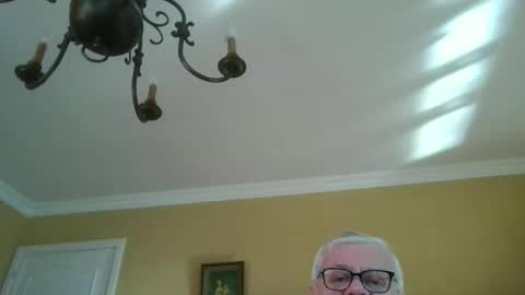Snapshot of trekbeestje1 chatting on 23, 3, 2026 trekbeestje online show from 23, 3, 2026
