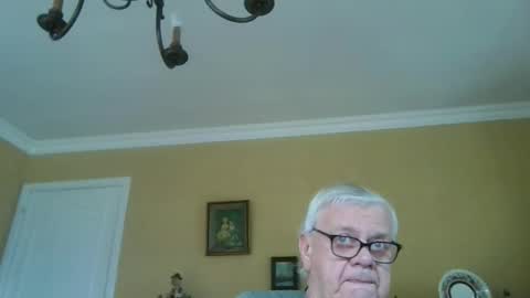 Snapshot of trekbeestje1 chatting on 26, 3, 2026 trekbeestje online show from 26, 3, 2026