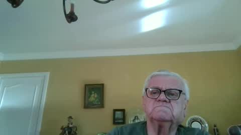 Snapshot of trekbeestje1 chatting on 29, 3, 2026 trekbeestje online show from 29, 3, 2026