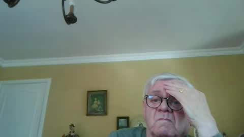 Snapshot of trekbeestje1 chatting on 15, 4, 2026 trekbeestje online show from 15, 4, 2026