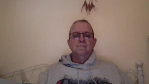 Snapshot of trev8331 chatting on 22, 3, 2026 Fe-fi-fo-fum online show from 22, 3, 2026