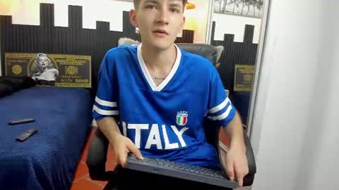 Snapshot of trevor_mob chatting on 13, 6, 2026 trevor_mob online show from 13, 6, 2026