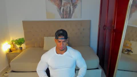 Snapshot of trevor_vinc chatting on 4, 10, 2025 trevor online show from 4, 10, 2025