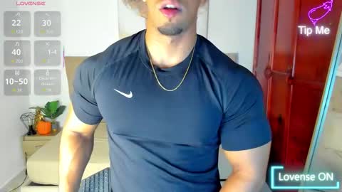 Snapshot of trevor_vinc chatting on 6, 11, 2025 trevor online show from 6, 11, 2025