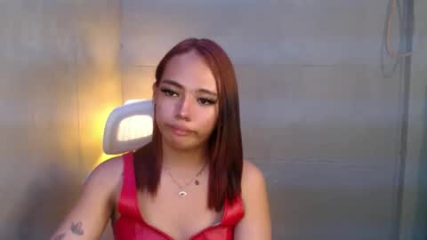 trexie_fucks15 online show from 27, 2, 2026