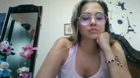 triana_bell online show from 11, 2, 2025