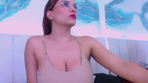 Snapshot of triana_crimson chatting on 20, 9, 2025 triana_crimson online show from 20, 9, 2025