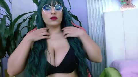 Snapshot of triana_crimson chatting on 29, 11, 2025 triana_crimson online show from 29, 11, 2025