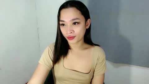 Snapshot of tricia_slut chatting on 5, 11, 2025 tricia_slut online show from 5, 11, 2025