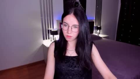 TriciaDaisy online show from 18, 5, 2026