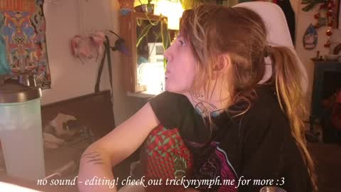 Snapshot of tricky_nymph chatting on 3, 2, 2025 Cassie online show from 3, 2, 2025