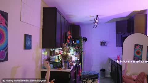 Snapshot of tricky_nymph chatting on 4, 3, 2025 Cassie online show from 4, 3, 2025