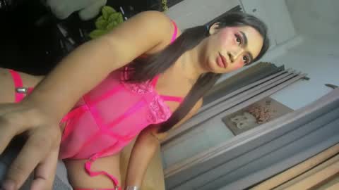 Snapshot of tricxieissubmissive chatting on 24, 2, 2025 Tricxie online show from 24, 2, 2025