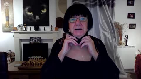 Snapshot of trinity1011 chatting on 4, 11, 2025 trinity1011 online show from 4, 11, 2025