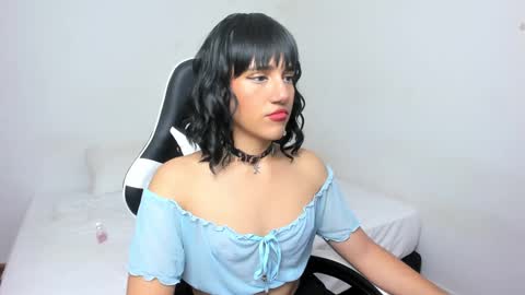 Snapshot of trinydoll chatting on 5, 2, 2025 Triny online show from 5, 2, 2025