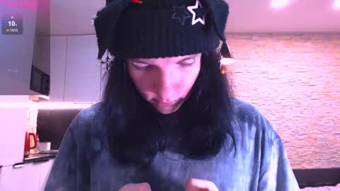 Snapshot of trishxl chatting on 8, 2, 2026 Max online show from 8, 2, 2026