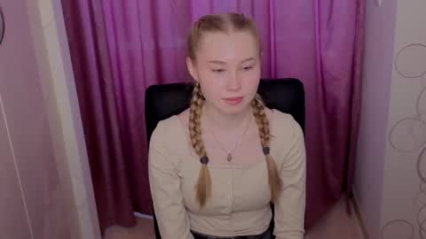 Lana online show from 10, 2, 2026