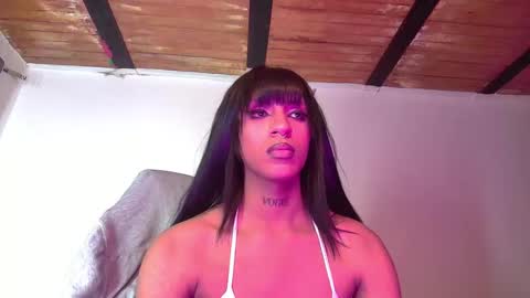 Snapshot of trix_ebony chatting on 27, 10, 2025 trix_ebony online show from 27, 10, 2025