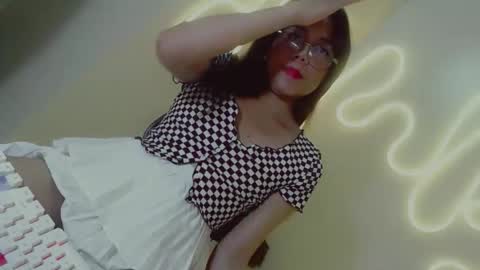 Snapshot of trixie_foxslut chatting on 17, 1, 2026 trixie_foxslut online show from 17, 1, 2026