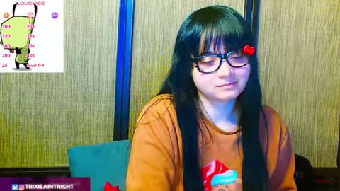 trixiedoescamcam online show from 20, 11, 2025