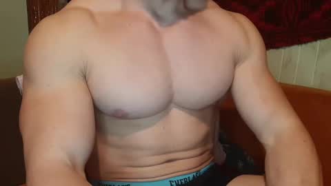 Troncq online show from 26, 2, 2025