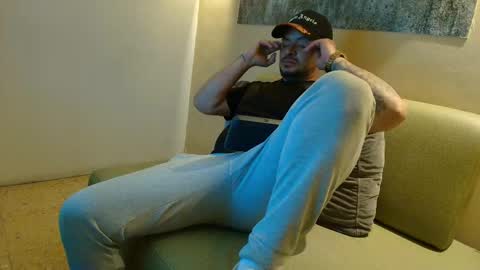 Troy online show from 30, 3, 2026