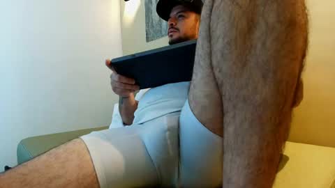 Troy online show from 16, 4, 2026