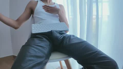 Troy online show from 23, 4, 2026