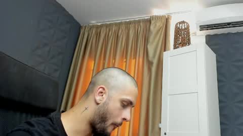 Snapshot of troywade chatting on 9, 6, 2026 TroyWade online show from 9, 6, 2026