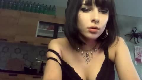 Snapshot of trudymersereau chatting on 24, 2, 2026 Poly online show from 24, 2, 2026