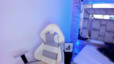 Snapshot of truelove_art chatting on 3, 12, 2024 online show from 3, 12, 2024