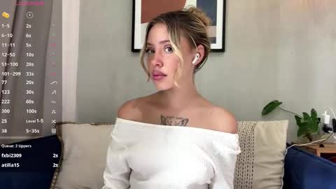 Mia online show from 10, 4, 2026