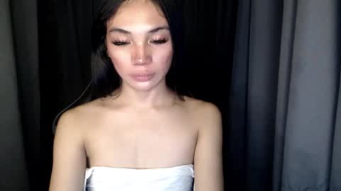 Snapshot of ts_athisa chatting on 12, 10, 2025 ts_athisa online show from 12, 10, 2025