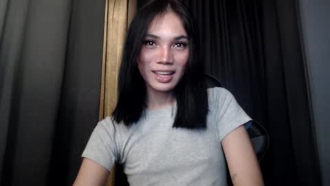 Snapshot of ts_athisa chatting on 15, 10, 2025 ts_athisa online show from 15, 10, 2025
